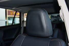 2015款丰田RAV4