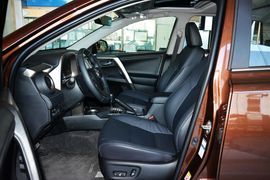 2015款丰田RAV4