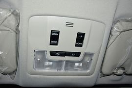 2015款丰田RAV4