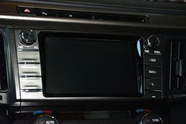 2015款丰田RAV4