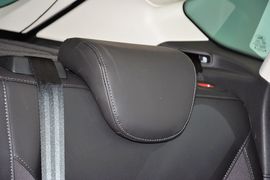 2015款福特福克斯两厢1.0L