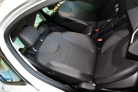 2015款福特福克斯两厢1.0L