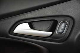 2015款福特福克斯两厢1.0L