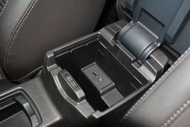 2015款福特福克斯两厢1.0L