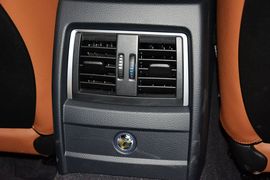 2016款宝马320Li豪华设计套装