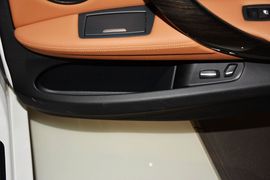 2016款宝马320Li豪华设计套装
