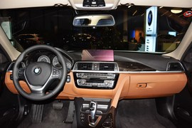 2016款宝马320Li豪华设计套装