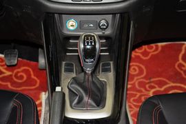 2016款奇瑞瑞虎5