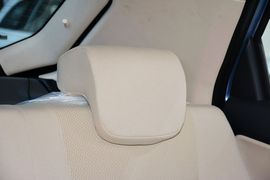 2015款奇瑞风云2两厢1.5L手动新锐版