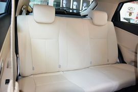 2015款奇瑞风云2两厢1.5L手动新锐版