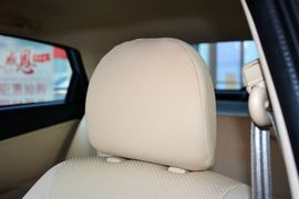 2015款奇瑞风云2两厢1.5L手动新锐版