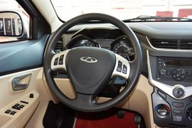 2015款奇瑞风云2两厢1.5L手动新锐版