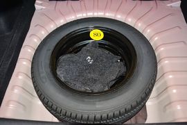 2015款北汽绅宝D20三厢1.5L手动乐尚版