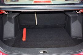 2015款北汽绅宝D20三厢1.5L手动乐尚版