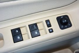 2015款北汽绅宝D20三厢1.5L手动乐尚版