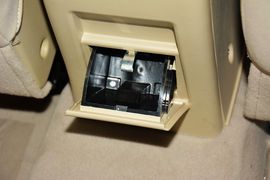 2015款北汽绅宝D20三厢1.5L手动乐尚版