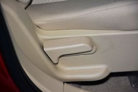 2015款北汽绅宝D20三厢1.5L手动乐尚版