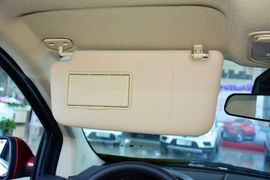 2015款北汽绅宝D20三厢1.5L手动乐尚版