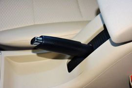 2015款北汽绅宝D20三厢1.5L手动乐尚版