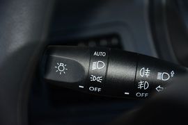 2015款北汽绅宝D20三厢1.5L手动乐尚版