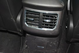 2013款福特蒙迪欧2.0L