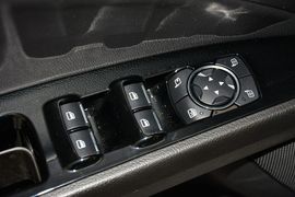 2013款福特蒙迪欧2.0L