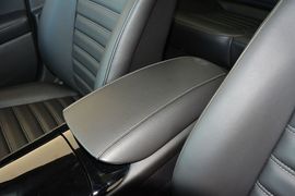2013款福特蒙迪欧2.0L