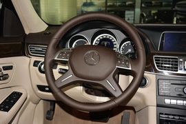 2015款奔驰E260L改款