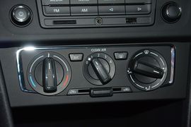 2015款大众桑塔纳-尚纳