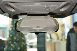 2015款福特福克斯三厢1.6L自动风尚型