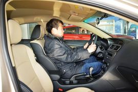   2015款海马第四代福美来1.6L手动品尚型