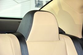 2015款海马第四代福美来1.6L手动品尚型