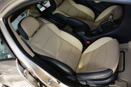 2015款海马第四代福美来1.6L手动品尚型