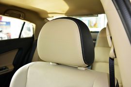 2015款海马第四代福美来1.6L手动品尚型