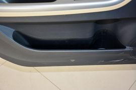 2015款海马第四代福美来1.6L手动品尚型