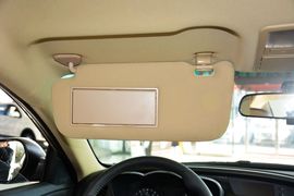 2015款海马第四代福美来1.6L手动品尚型