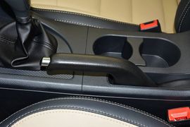 2015款海马第四代福美来1.6L手动品尚型