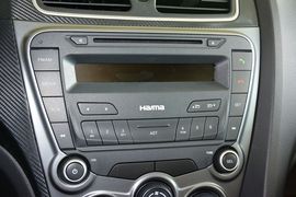 2015款海马第四代福美来1.6L手动品尚型