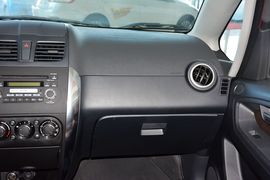 2015款铃木天语SX4