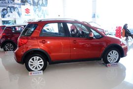 2015款铃木天语SX4