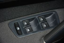 2016款大众高尔夫1.4TSI手动舒适型