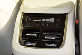 2015款沃尔沃XC90