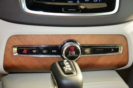 2015款沃尔沃XC90
