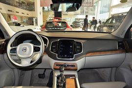 2015款沃尔沃XC90