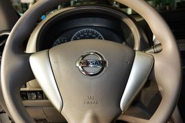 2015款日产阳光1.5XE手动大师版