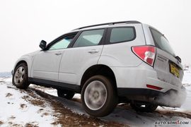 三菱欧蓝德劲界对比斯巴鲁森林人