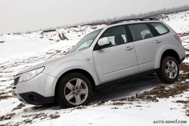 三菱欧蓝德劲界对比斯巴鲁森林人