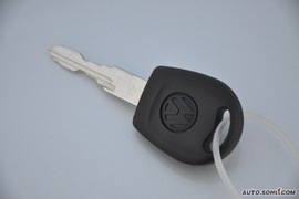 2010款一汽大众捷达1.6L手动伙伴型