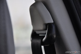 2010款一汽大众捷达1.6L手动伙伴型