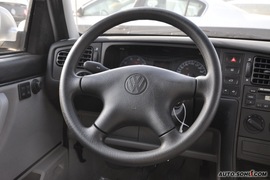 2010款一汽大众捷达1.6L手动伙伴型